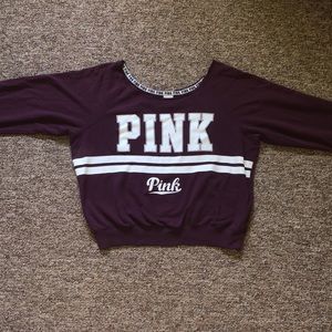 Super cute wide shoulder top!!